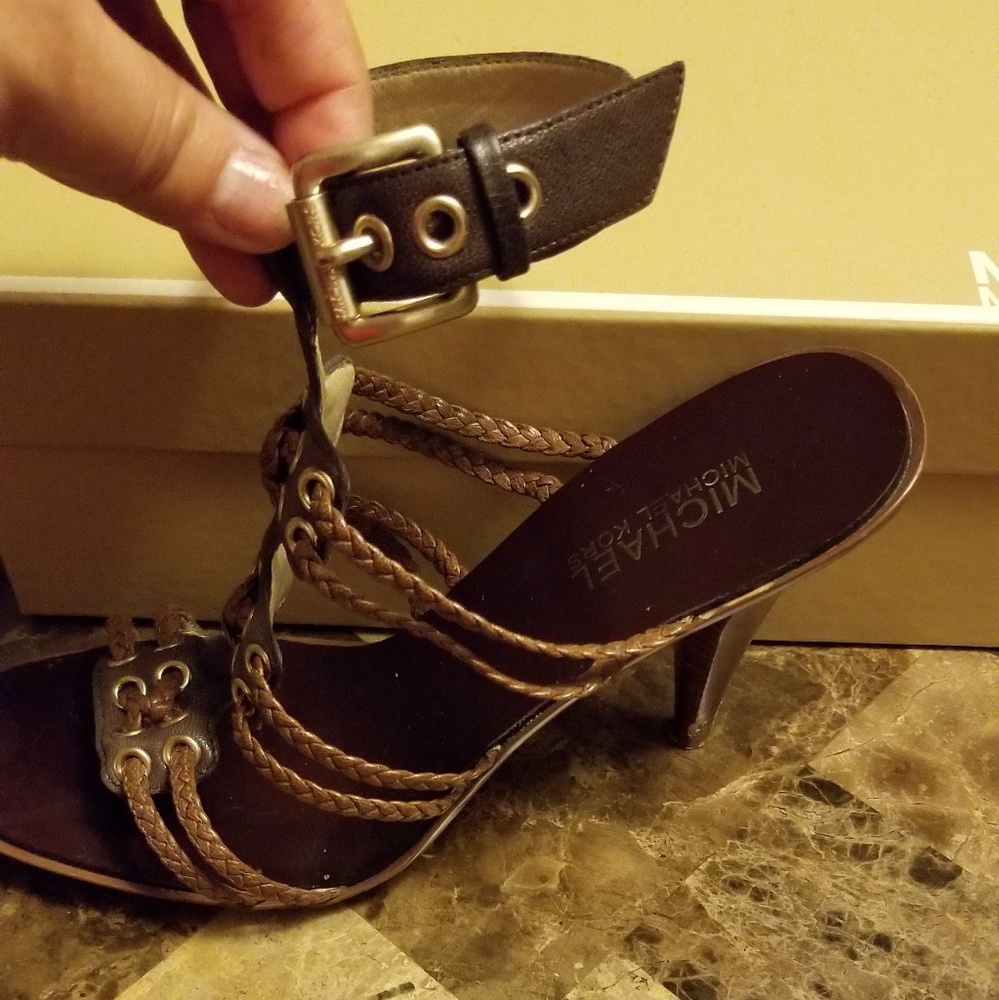 Micheal KORS LEATHER SANDALS